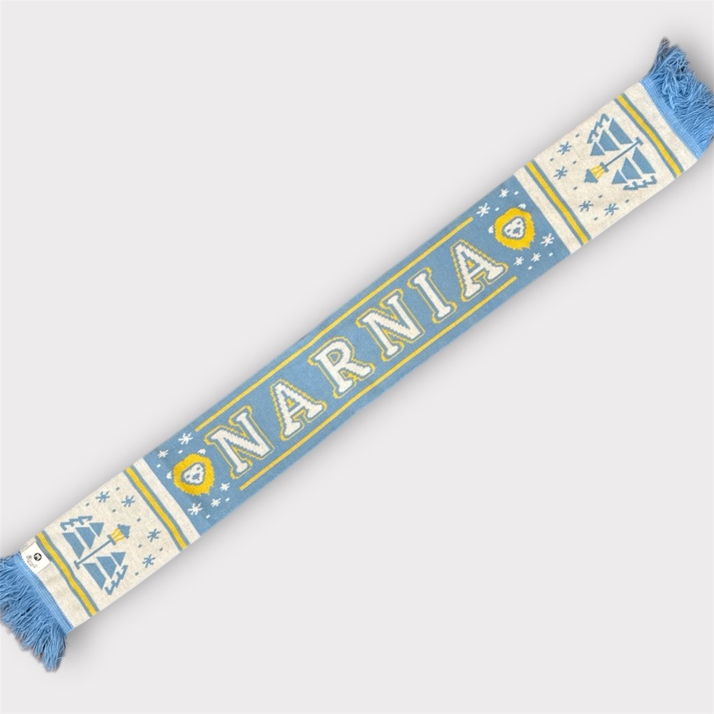 Narnia Blue and White Scarf